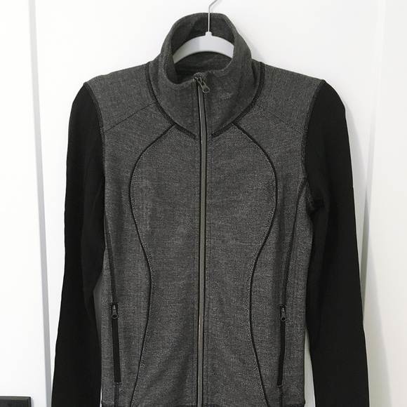 lululemon athletica Gray and Black Sweatshirt - Picture 1 of 7